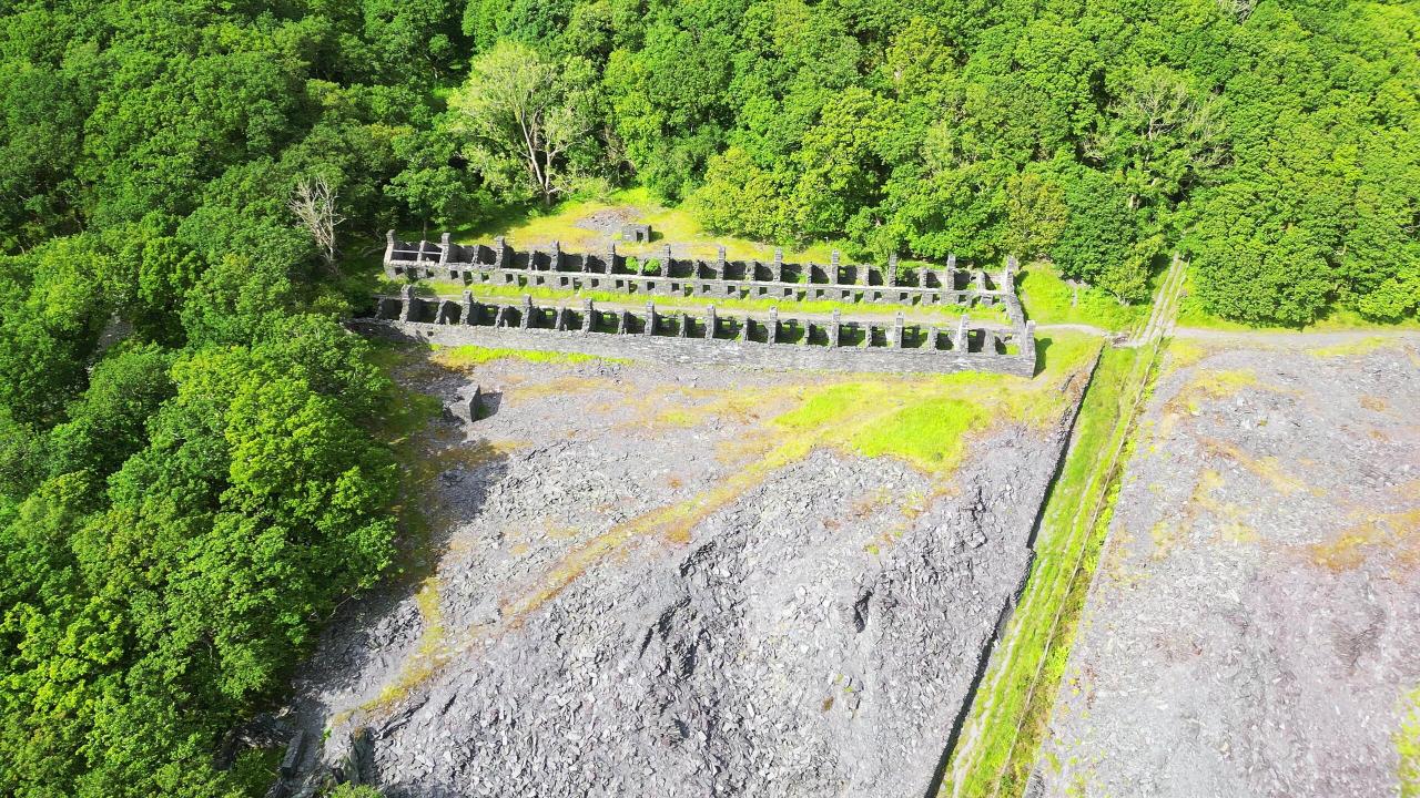 Adfeilion barics y Dre Newydd - Barics Môn Anglesey Barracks