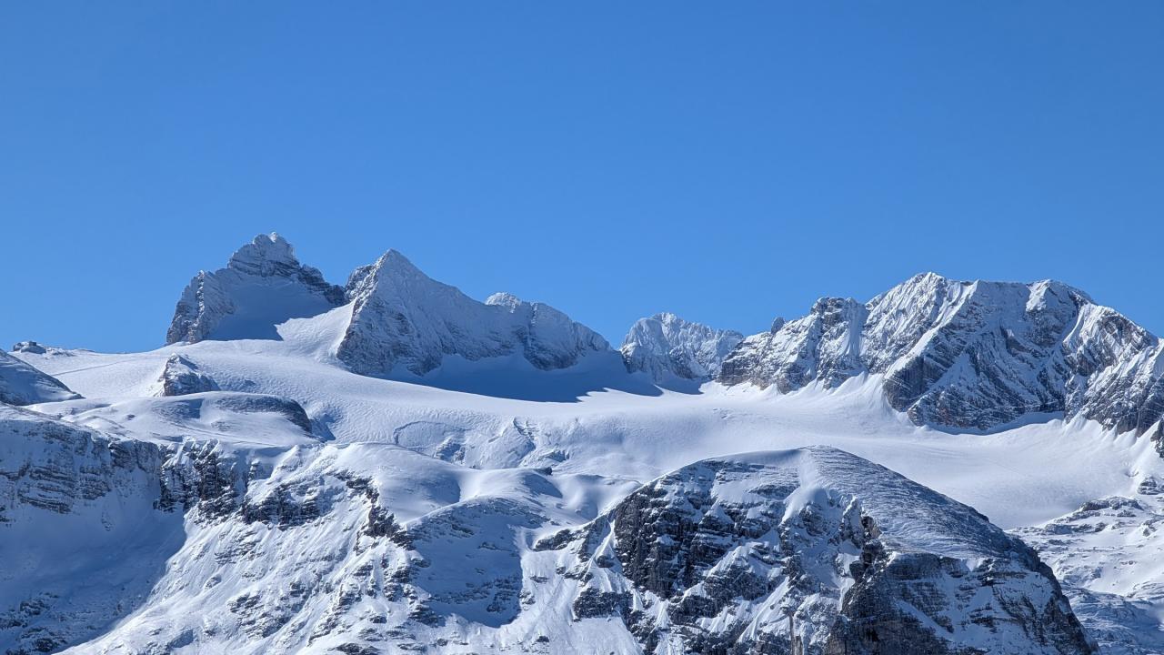 Welterbe Salzkammergut _ Workshop 25.2.2026 _ Motiv Dachstein vom Krippenstein gesehen 1 _ Bild Karl Posch _ LR.jpg