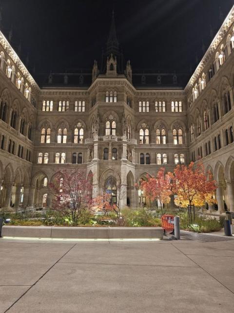 CHNT Rathaus Innenhof