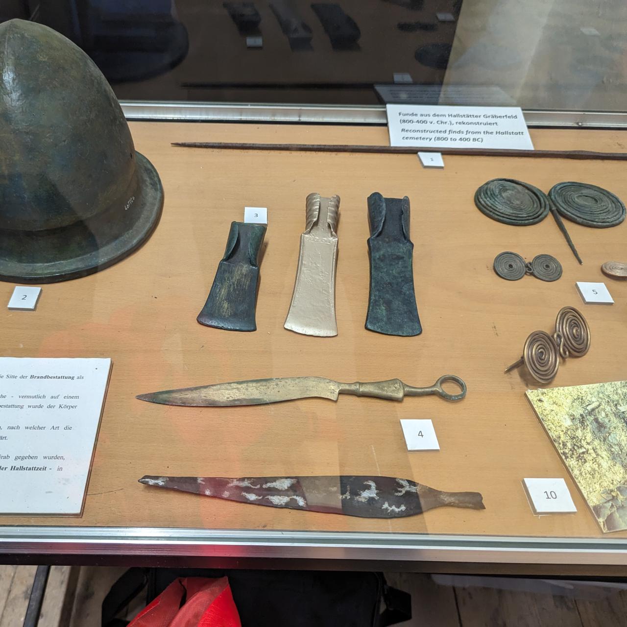 Metallfundstücke aus dem Hallstätter Gräberfeld